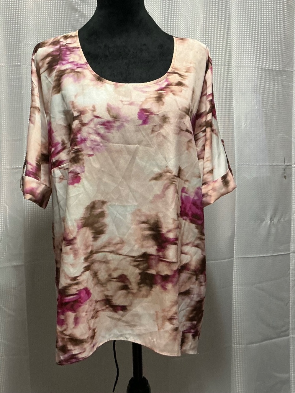 Women’s Hi-Lo blouse